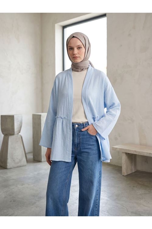 Lunsera Kadın Müslin Kumaş Açık Ön Kimono Büzgü Detaylı Geniş Kollu Tesettür Kimono-Mavi